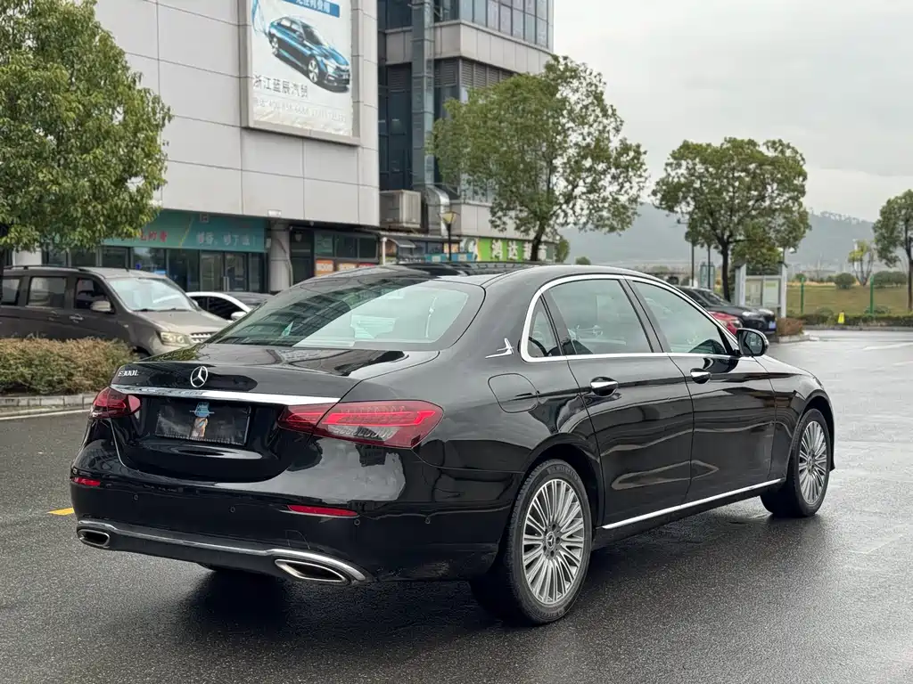 Mercedes-Benz Mercedes-Benz E-Class 2022 E 300 L Sport Fashion Edition 2022 - thumbnail 16