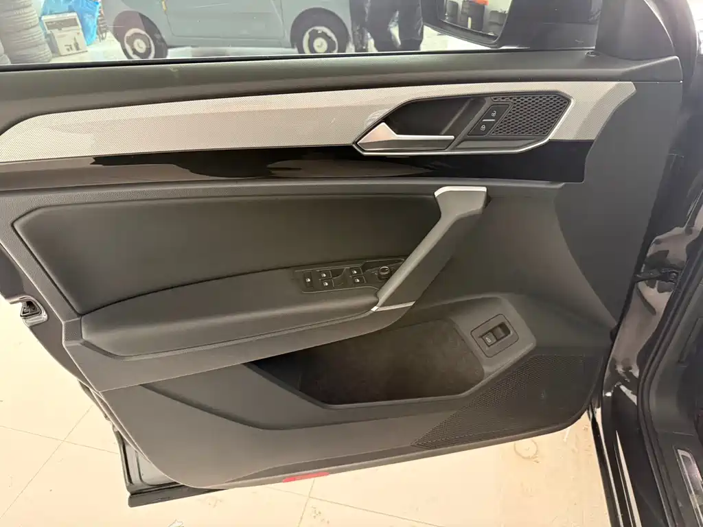 Volkswagen Tayron 2022 280TSI 2WD Luxury Intelligent Connection Edition 2022 - thumbnail 9