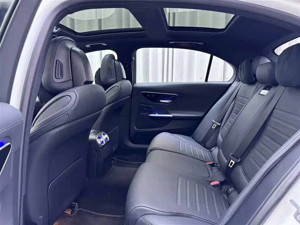 Mercedes-Benz Mercedes-Benz C-Class 2024 Facelift C 260 L Sport Edition 2024 - thumbnail 9