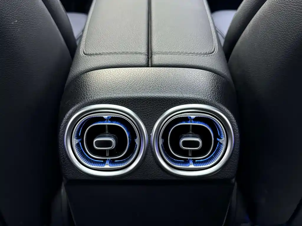 Mercedes-Benz Mercedes-Benz C-Class 2024 Facelift C 260 L Sport Edition 2024 - thumbnail 27