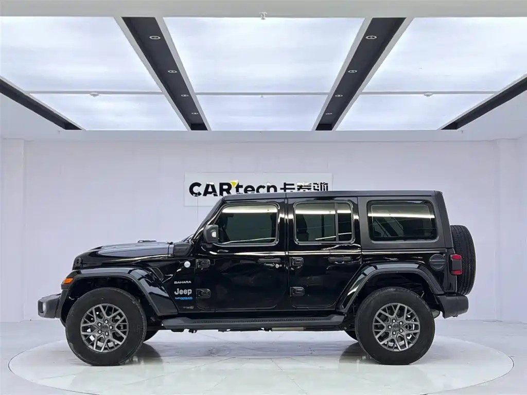 Jeep Jeep Wrangler 4xe Sahara 2021 4-Door 2.0T 2023 - thumbnail 2