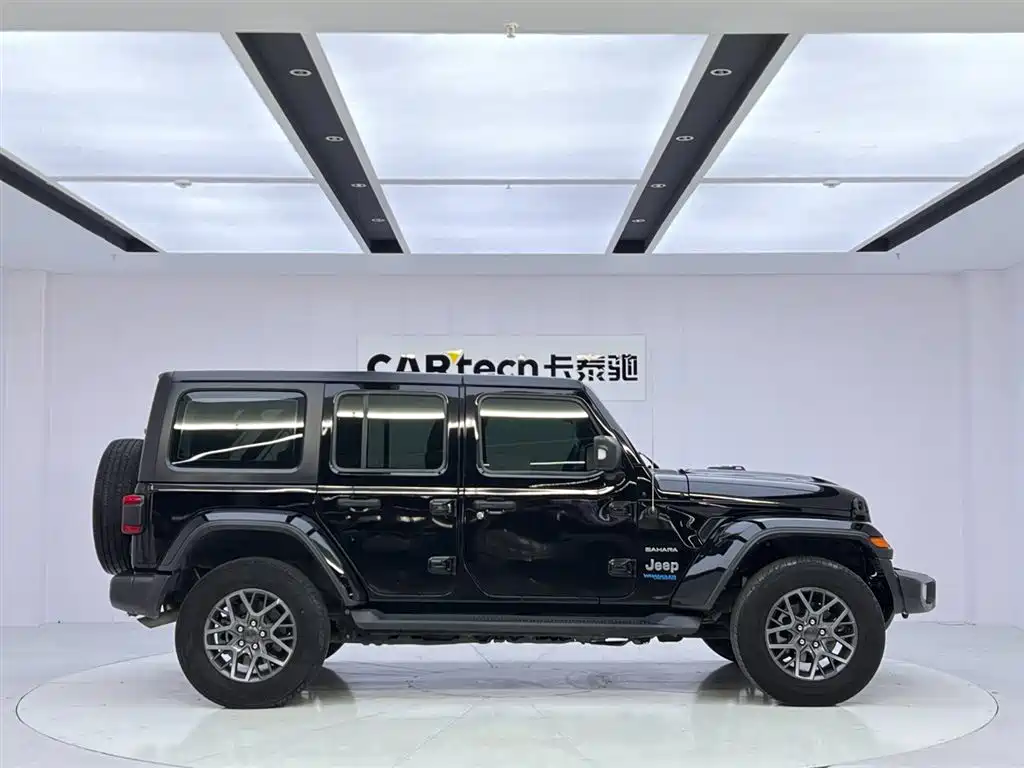 Jeep Jeep Wrangler 4xe Sahara 2021 4-Door 2.0T 2023 - thumbnail 6