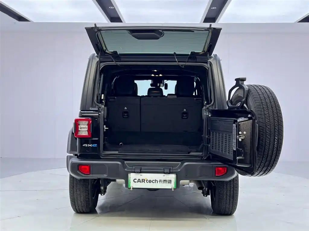 Jeep Jeep Wrangler 4xe Sahara 2021 4-Door 2.0T 2023 - thumbnail 9