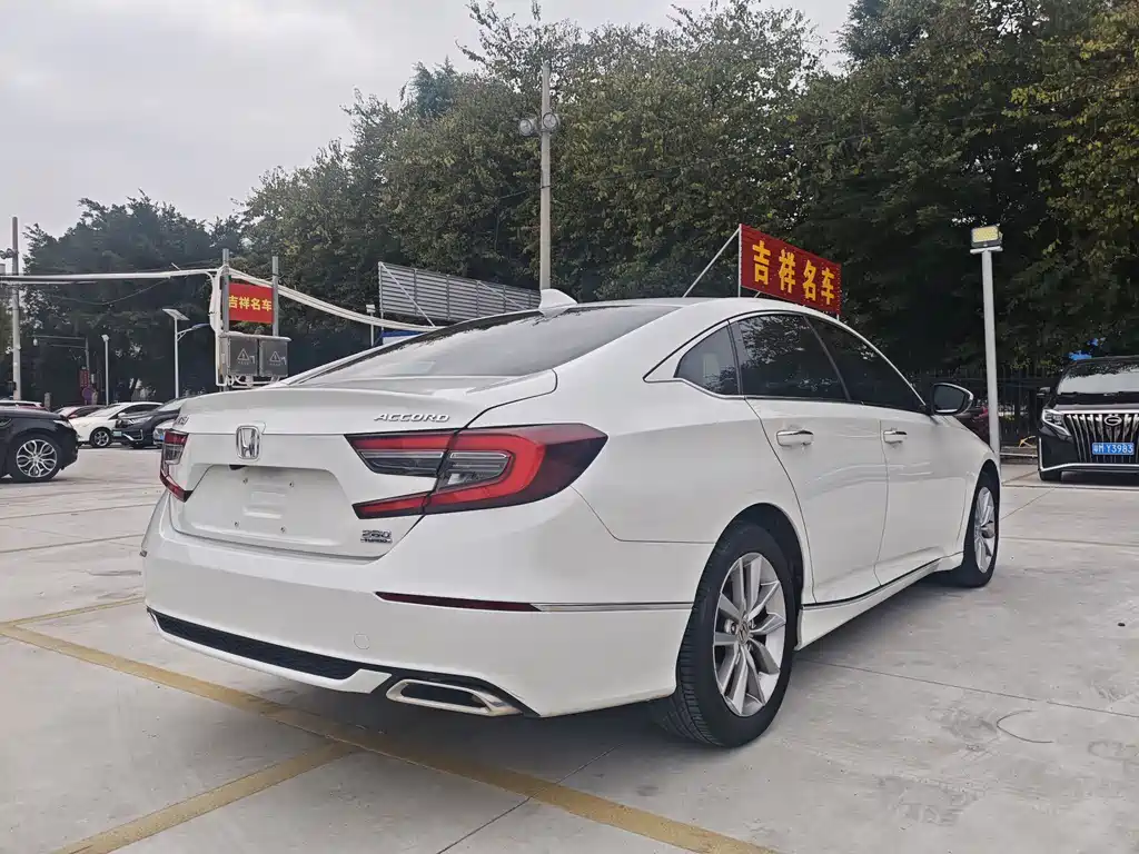 Honda Honda Accord 2022 260TURBO Luxury Edition 2022 - thumbnail 5