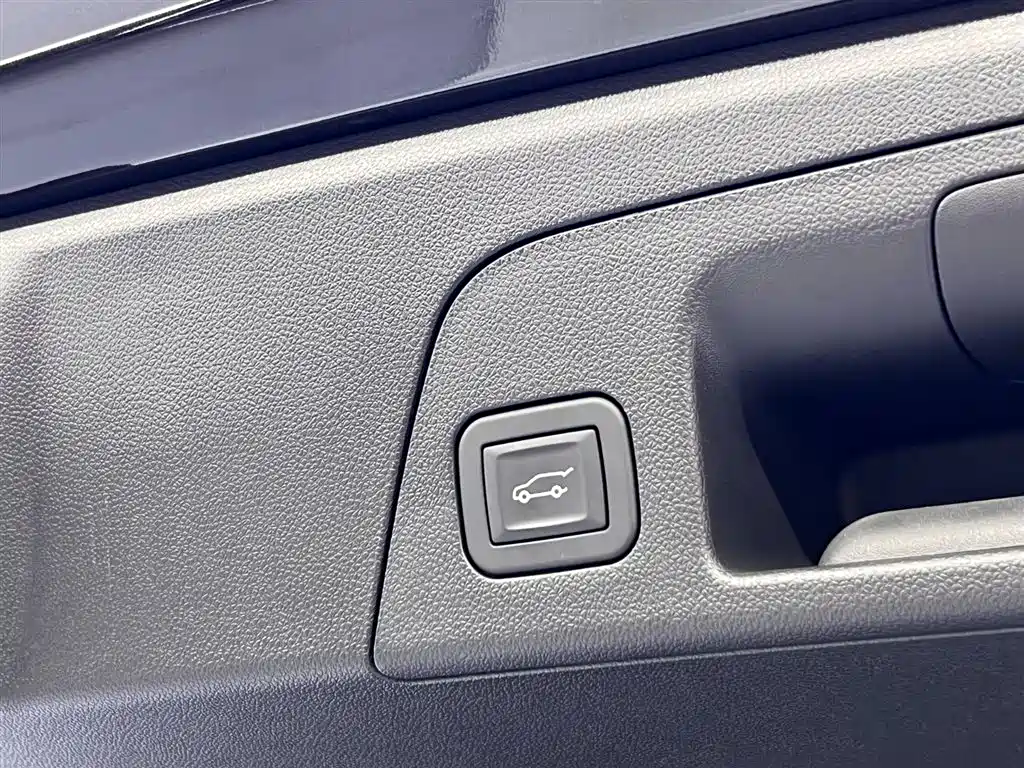 Buick Buick Envision Plus 2026 Envision Plus 28T FWD Platinum Edition 2025 - thumbnail 10