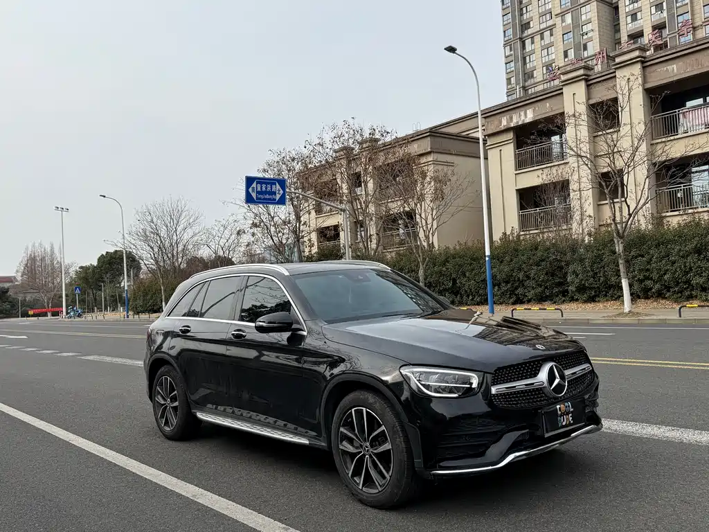 Mercedes-Benz Mercedes-Benz GLC 2022 GLC 300 L 4MATIC Sport Edition 2022 - thumbnail 3