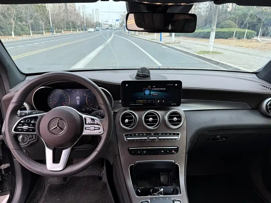 Mercedes-Benz Mercedes-Benz GLC 2022 GLC 300 L 4MATIC Sport Edition 2022 - thumbnail 9