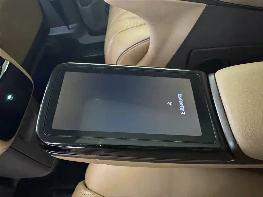 Denza DENZA D9 2022 DM-i 970 AWD Premium Edition 2023 - thumbnail 17
