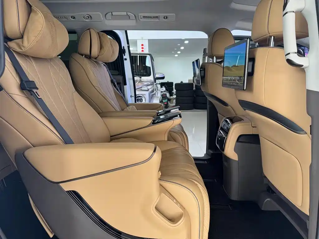 Denza DENZA D9 2022 DM-i 970 AWD Premium Edition 2023 - thumbnail 19