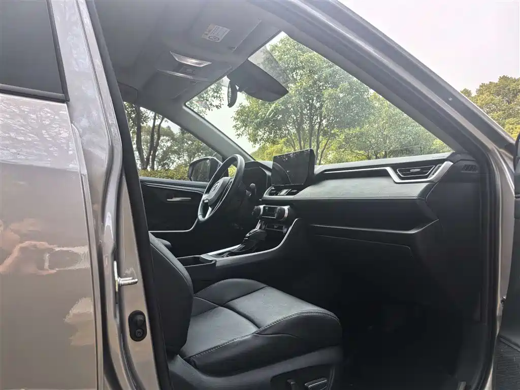 Toyota Venza 2023 2.0L CVT AWD Luxury Plus Edition 2024 - thumbnail 9