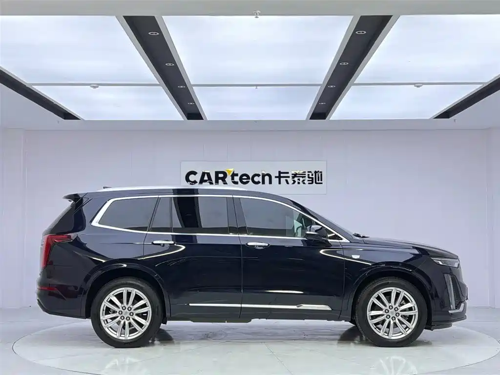 Cadillac Cadillac XT6 2022 2.0T AWD Luxury 7-seater 2023 - thumbnail 6