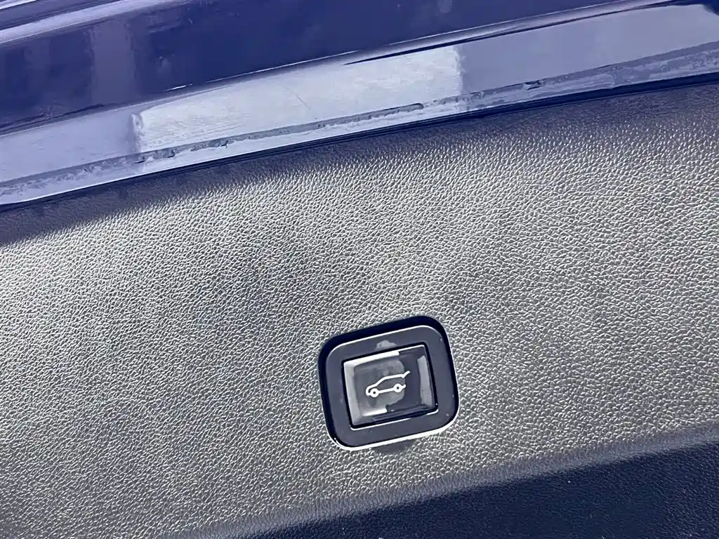 Cadillac Cadillac XT6 2022 2.0T AWD Luxury 7-seater 2023 - thumbnail 11