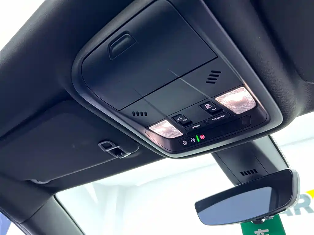 Cadillac Cadillac XT6 2022 2.0T AWD Luxury 7-seater 2023 - thumbnail 22