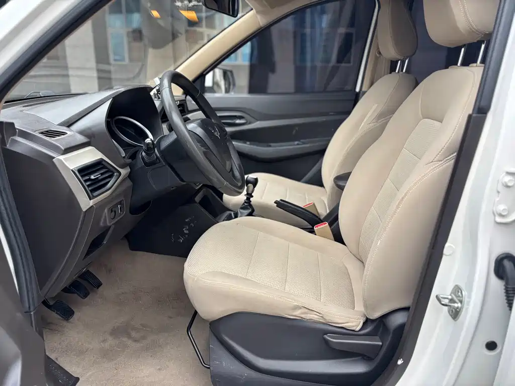 Wuling Motors Wuling Hongguang 2021 Model Year Facelift 1.5L S Comfort Electric Power Steering LAR 2020 - thumbnail 8
