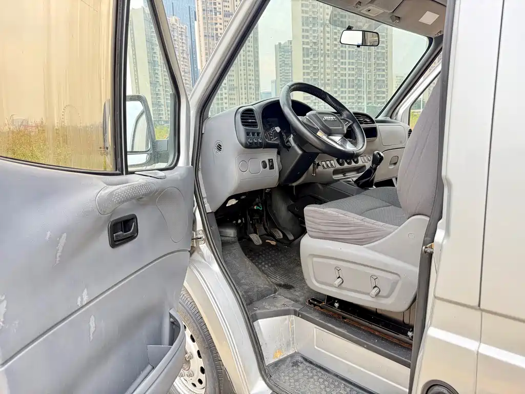 Jiangling Ford Transit 2017 2.8T Commercial Long Wheelbase Medium Roof 6/7/8 Seats JX493 2018 - thumbnail 14