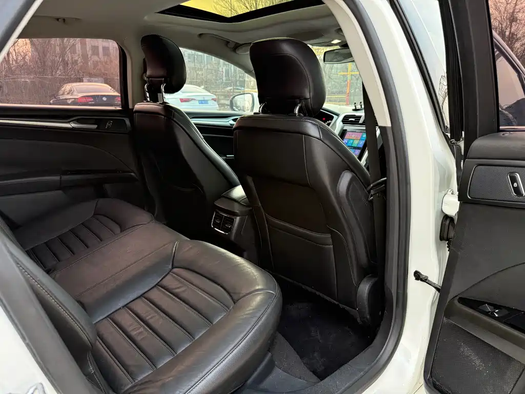 Ford Mondeo 2013 1.5L GTDi180 Fashion Edition 2016 - thumbnail 14