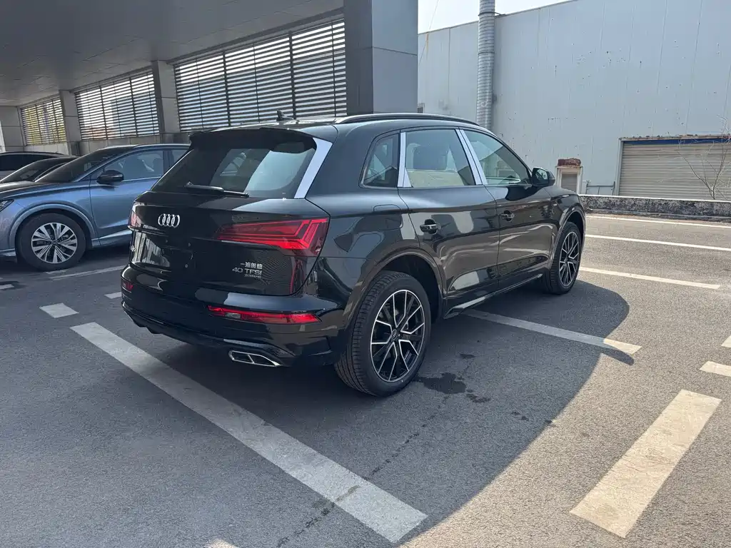 Audi Audi Q5L 2025 40 TFSI Luxury Dynamic Model 2026 - thumbnail 7