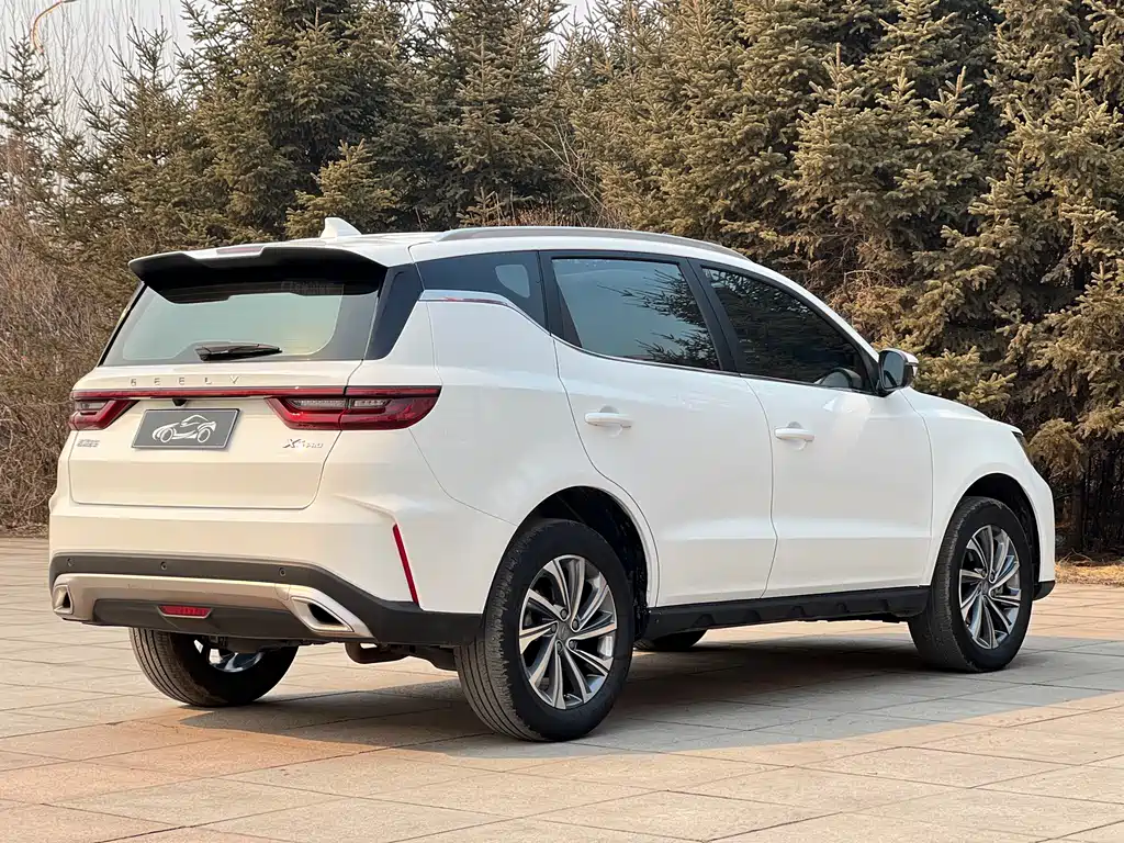 Geely Auto Geely Emgrand X6 2021 PRO 1.4T Automatic Premium Edition 2022 - thumbnail 4