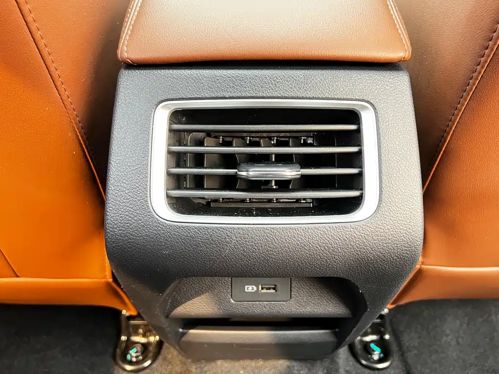 Geely Auto Geely Emgrand X6 2021 PRO 1.4T Automatic Premium Edition 2022 - thumbnail 19