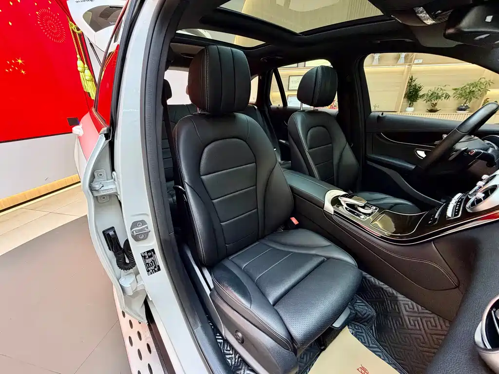 Mercedes-Benz Mercedes-Benz GLC 2018 Facelift GLC 260 4MATIC Luxury Edition 2018 - thumbnail 13