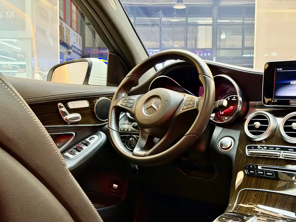 Mercedes-Benz Mercedes-Benz GLC 2018 Facelift GLC 260 4MATIC Luxury Edition 2018 - thumbnail 14