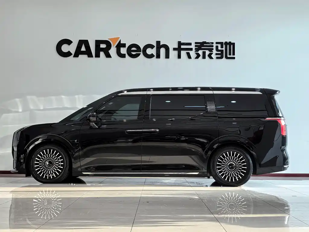 Zeekr Zeekr 009 2024 Six-Seat Executive Edition AWD 108kWh 2025 - thumbnail 4