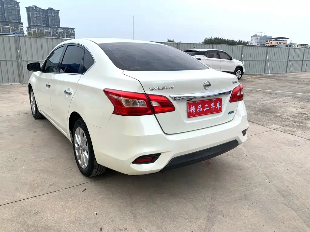 Nissan Nissan Sylphy 2018 1.6XV CVT Premium Edition 2019 - thumbnail 5