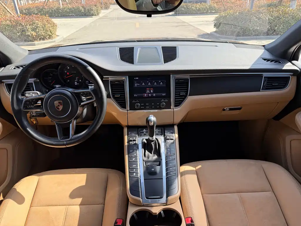 Porsche Porsche Macan 2017 Macan 2.0T 2017 - thumbnail 13
