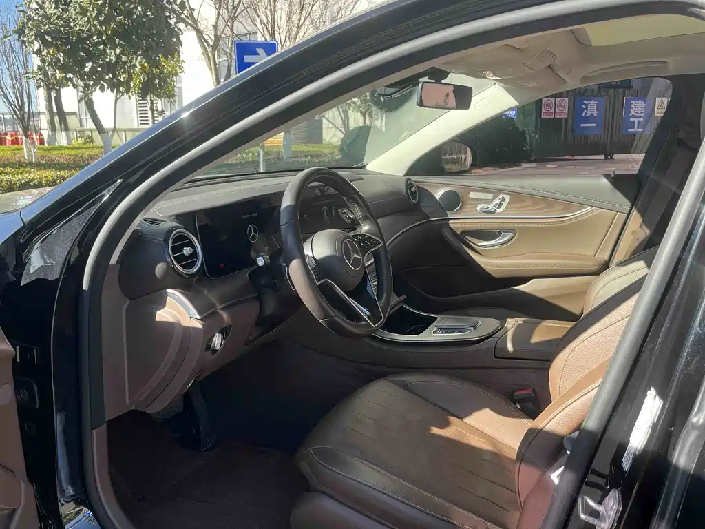 Mercedes-Benz Mercedes-Benz E-Class 2023 E 300 L Fashion Edition 2022 - thumbnail 6