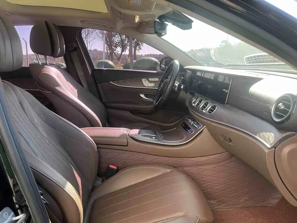 Mercedes-Benz Mercedes-Benz E-Class 2023 E 300 L Fashion Edition 2022 - thumbnail 8