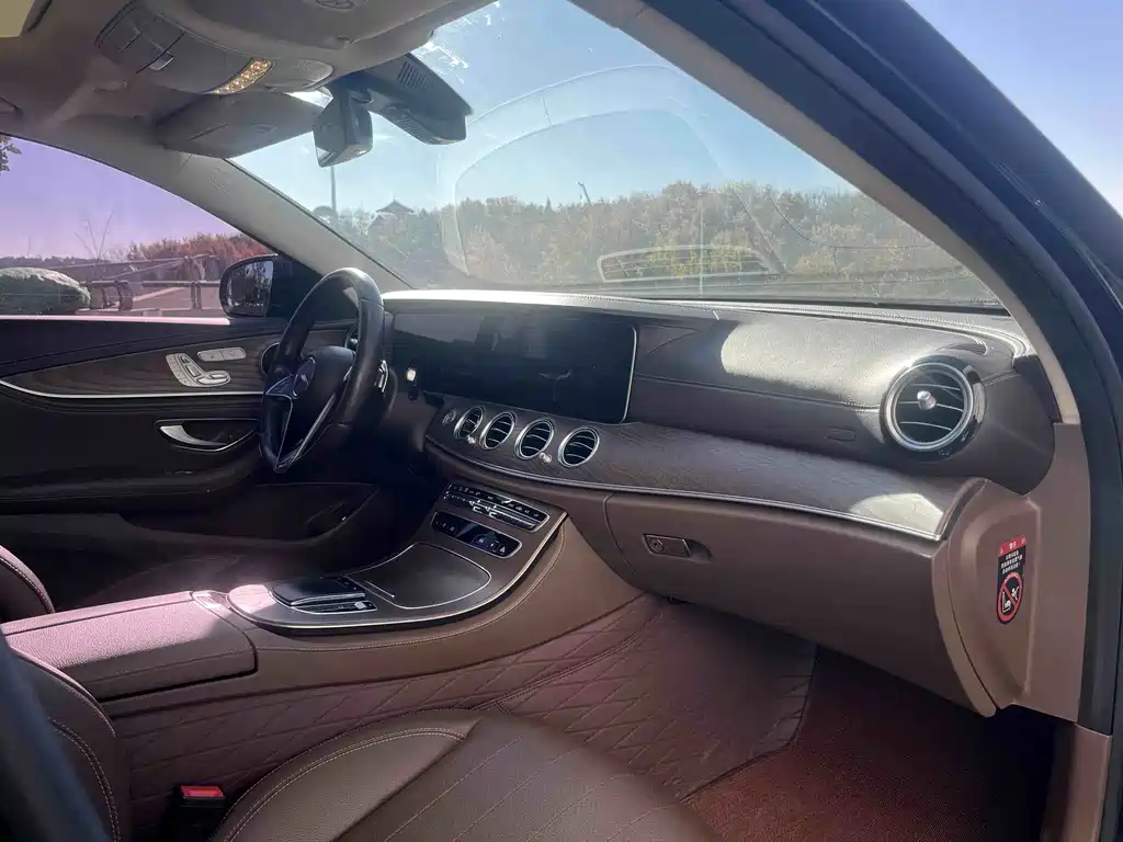 Mercedes-Benz Mercedes-Benz E-Class 2023 E 300 L Fashion Edition 2022 - thumbnail 19