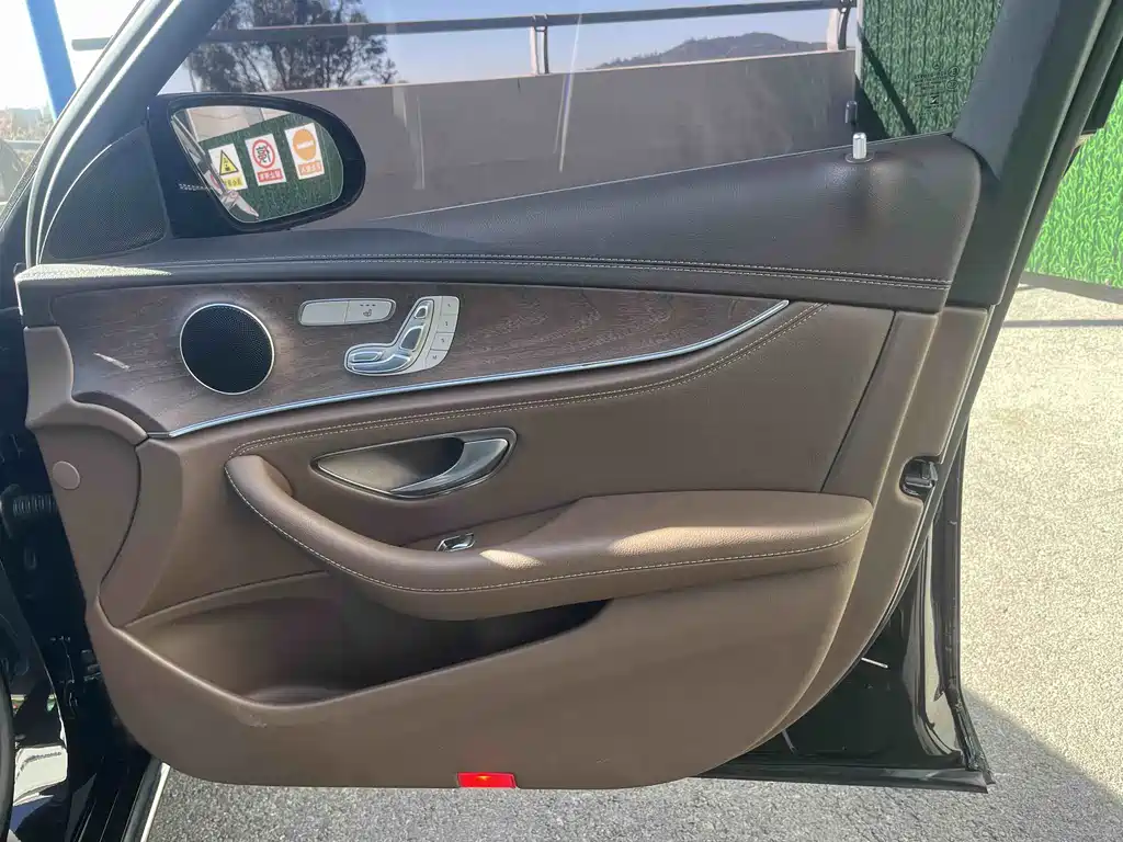 Mercedes-Benz Mercedes-Benz E-Class 2023 E 300 L Fashion Edition 2022 - thumbnail 20