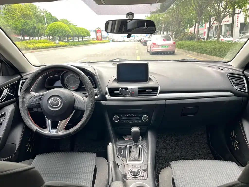 Mazda Mazda 3 Axela 2016 Sedan 1.5L Automatic Luxury Edition 2015 - thumbnail 12