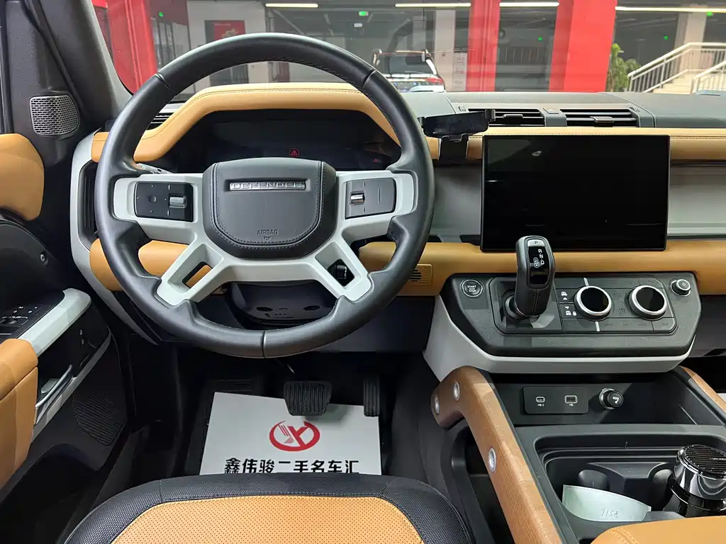 Land Rover Land Rover Defender 2023 Model Year Facelift 110 3.0T P400 X-DYNAMIC HSE 2023 - thumbnail 13