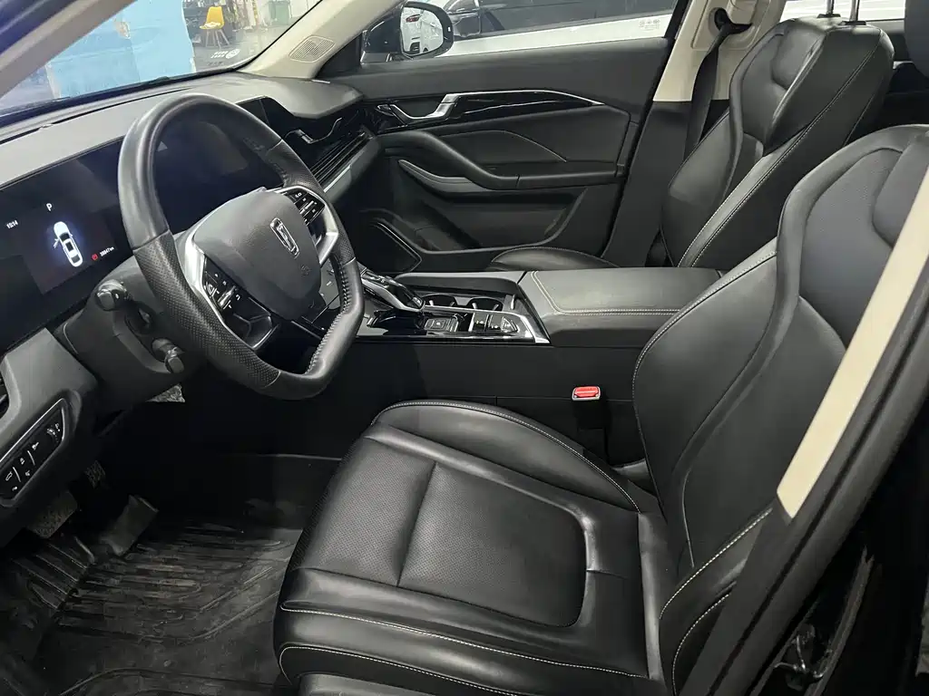 Bestune Bestune B70 2023 Model 3rd Generation 1.5T Automatic Comfort Edition 2023 - thumbnail 7