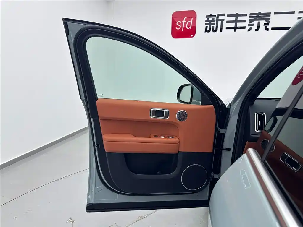 Li Auto Li L6 2025 Max Intelligent Upgrade Edition 2025 - thumbnail 8