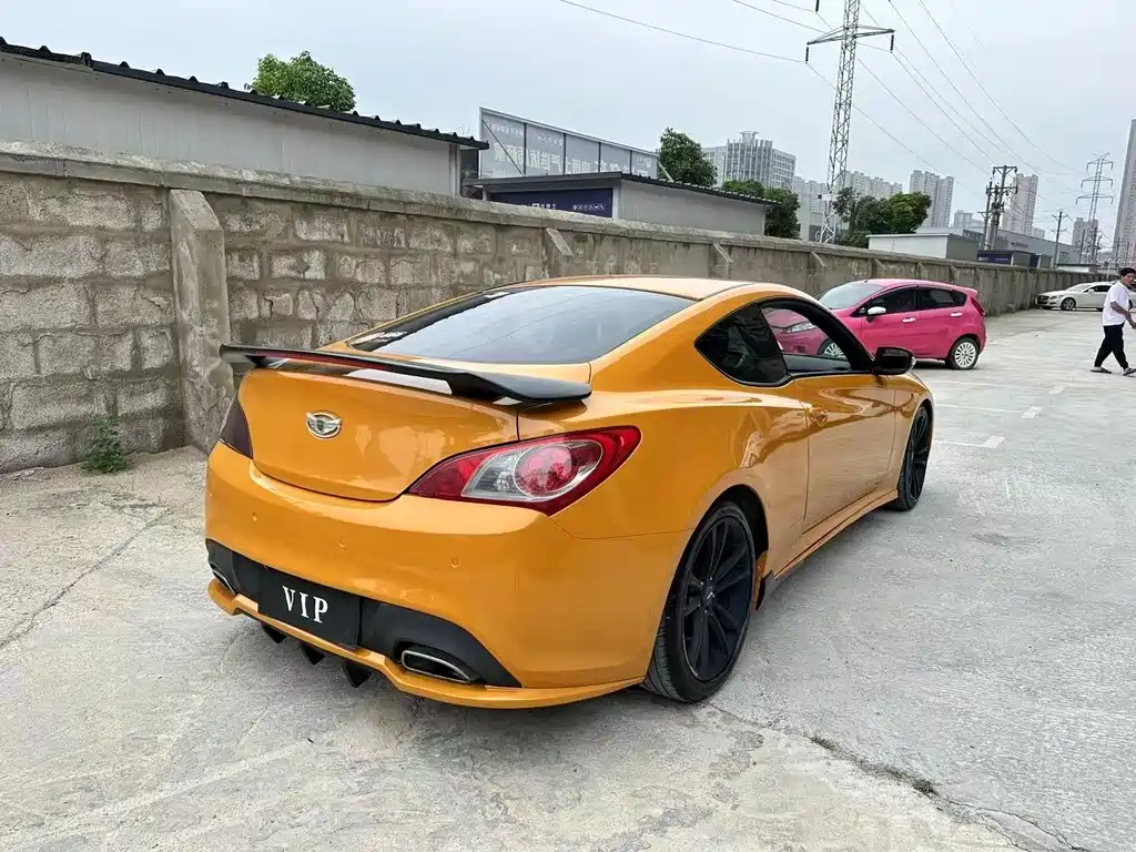 Hyundai Hyundai Genesis Coupe 2009 2.0T Automatic Luxury Edition 2011 - thumbnail 7