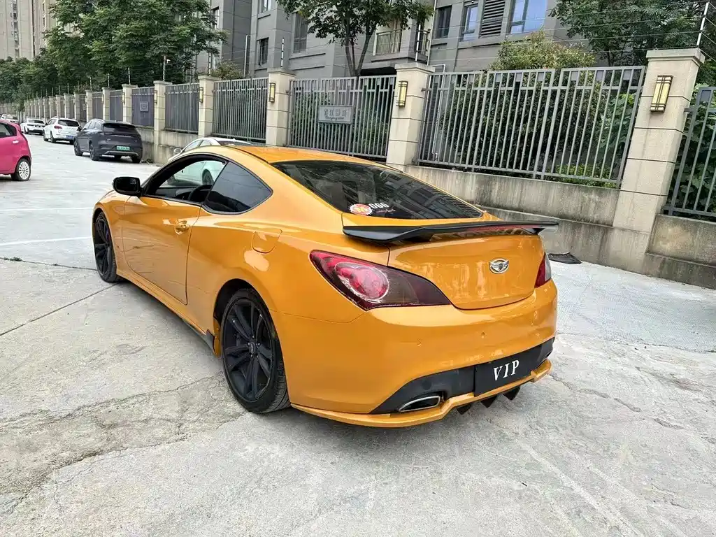 Hyundai Hyundai Genesis Coupe 2009 2.0T Automatic Luxury Edition 2011 - thumbnail 9