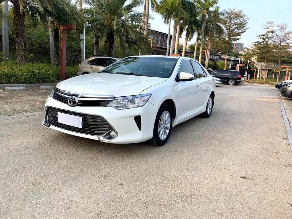 Toyota Toyota Camry 2016 2.0G 10th Anniversary Commemorative Leading Edition 2017