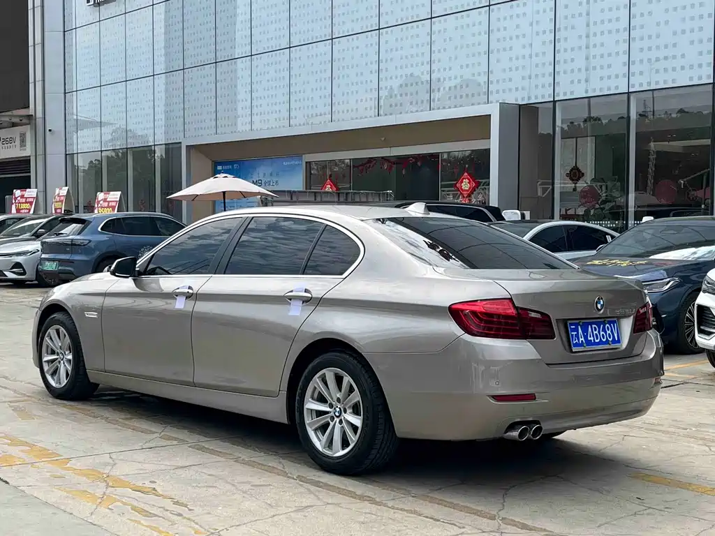 BMW BMW 5 Series 2014 520Li Elegant 2014 - thumbnail 4