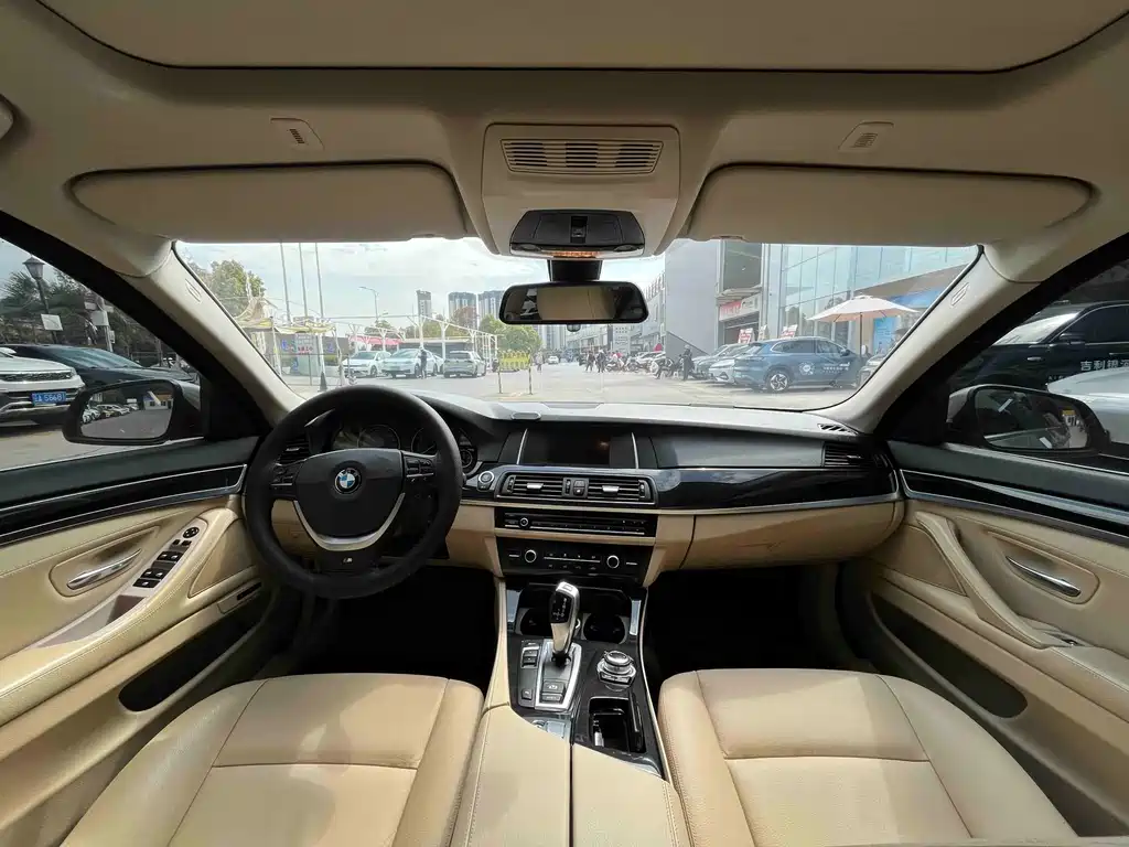 BMW BMW 5 Series 2014 520Li Elegant 2014 - thumbnail 9