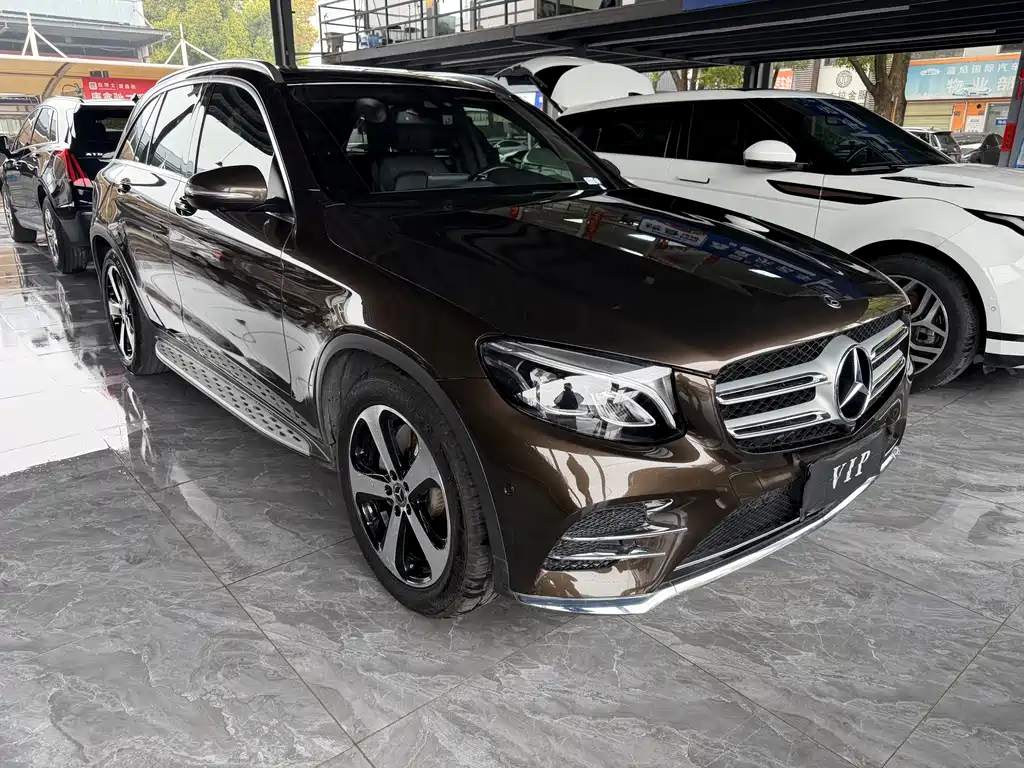 Mercedes-Benz Mercedes-Benz GLC 2018 GLC 260 4MATIC Luxury Edition 2017 - thumbnail 3