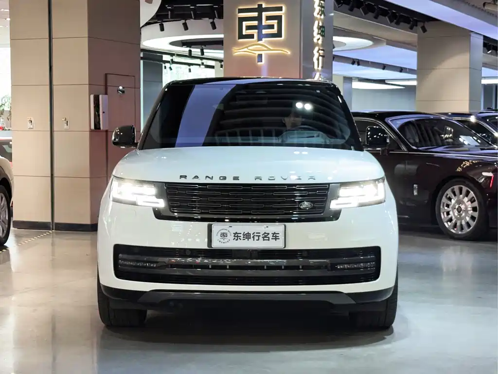 Land Rover Range Rover 2023 3.0 L6 400PS Autobiography Long Wheelbase 2023 - thumbnail 2