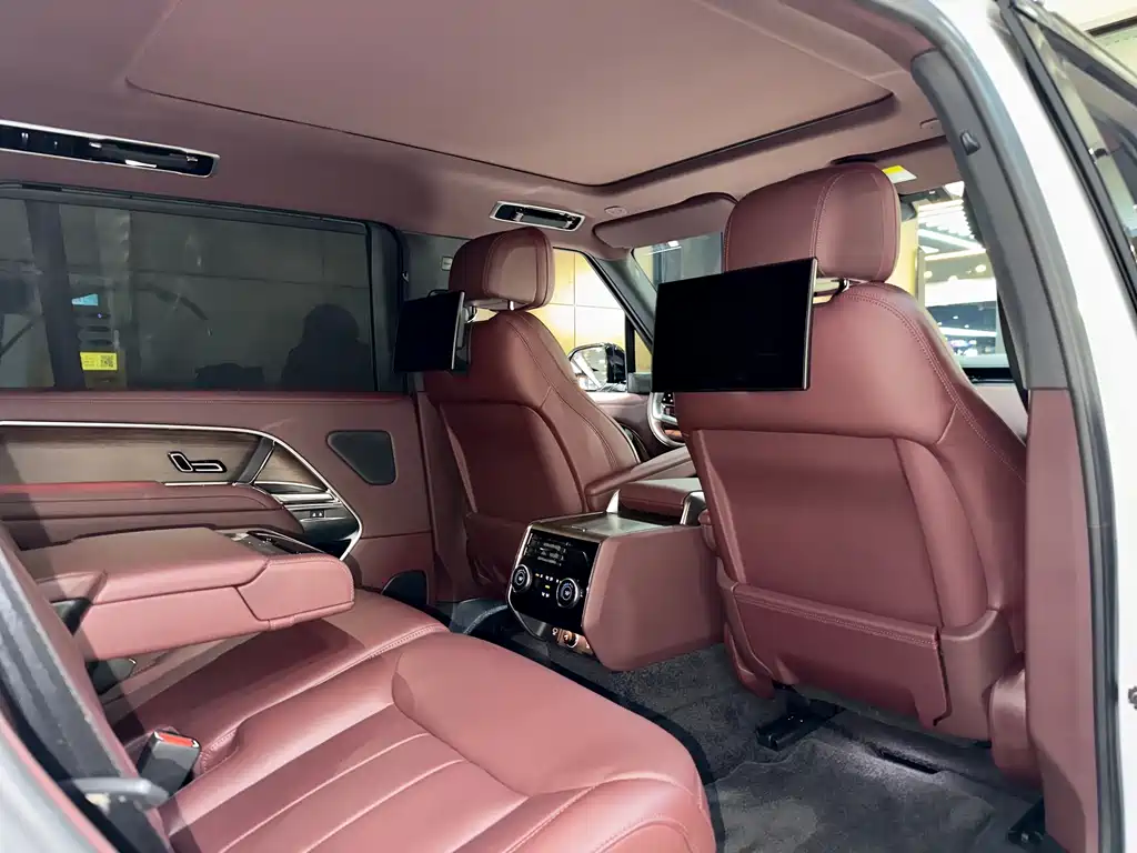 Land Rover Range Rover 2023 3.0 L6 400PS Autobiography Long Wheelbase 2023 - thumbnail 18