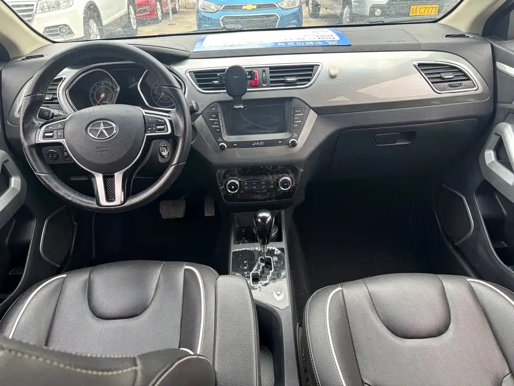 Jianghuai Automotive Group Rui Feng S2 2015 1.5L CVT Luxury Intelligent Edition 2016 - thumbnail 9