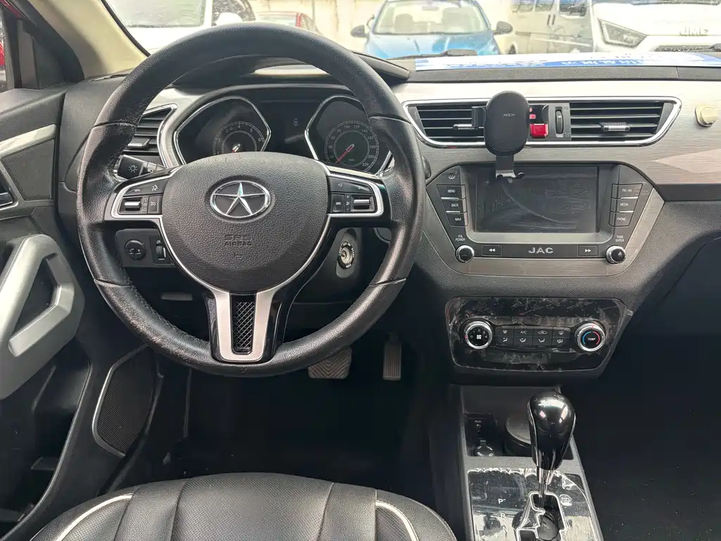 Jianghuai Automotive Group Rui Feng S2 2015 1.5L CVT Luxury Intelligent Edition 2016 - thumbnail 10