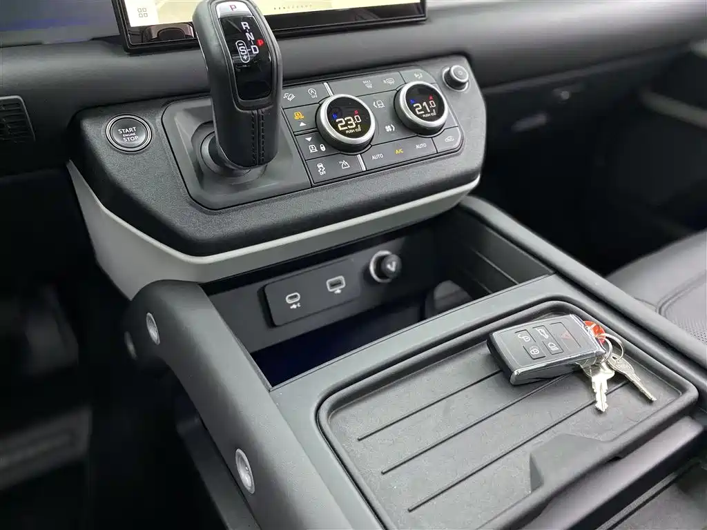 Land Rover Land Rover Defender 2023 Model Year Facelift 90 3.0T P400 XS 2023 - thumbnail 17