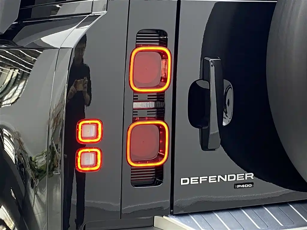 Land Rover Land Rover Defender 2023 Model Year Facelift 90 3.0T P400 XS 2023 - thumbnail 26