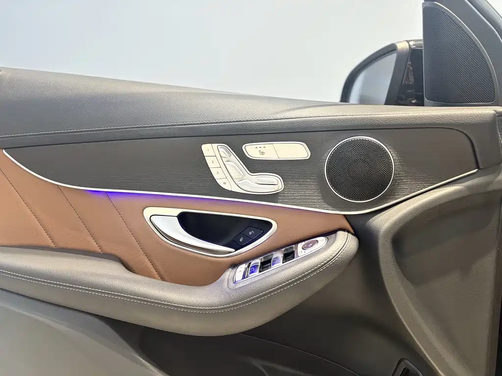 Mercedes-Benz Mercedes-Benz GLC Coupe 2023 GLC 300 4MATIC Coupé SUV 2023 - thumbnail 13