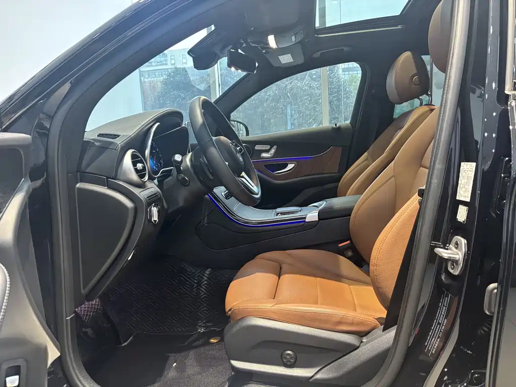 Mercedes-Benz Mercedes-Benz GLC Coupe 2023 GLC 300 4MATIC Coupé SUV 2023 - thumbnail 16
